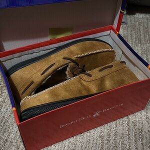 Beverly Hills Polo Club Boy’s Brown Loafers sz 3 brand new with tags in box.
